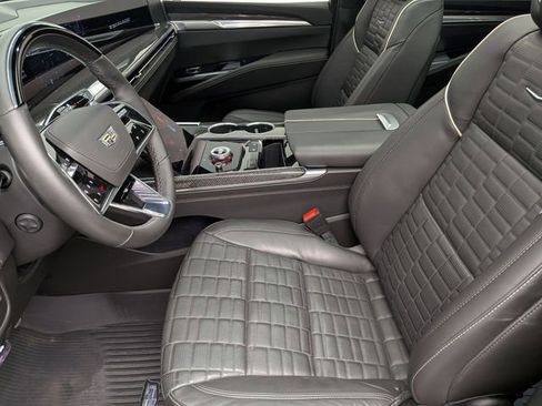 Certified 2025 Cadillac Escalade V w/ LPO, Floor Liner Package image 21