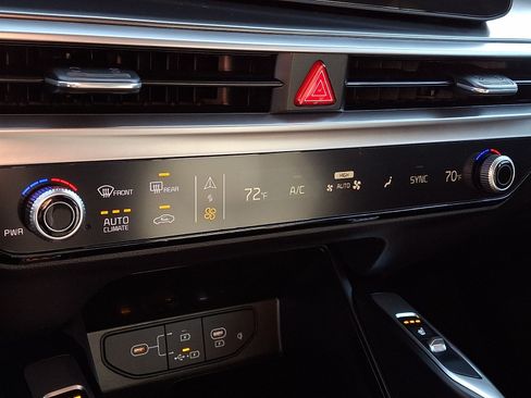 New 2026 Kia Sorento S AWD/4WD image 9
