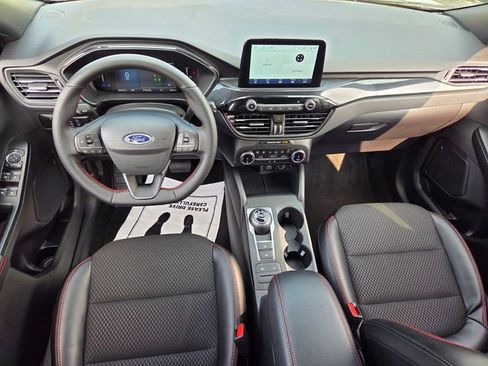 Certified 2025 Ford Escape ST-Line image 13