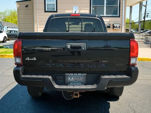Used 2019 Toyota Tacoma SR w/ SR Convenience Package AWD/4WD image 6