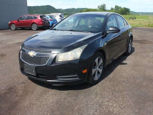 Used 2011 Chevrolet Cruze LT FWD image 1
