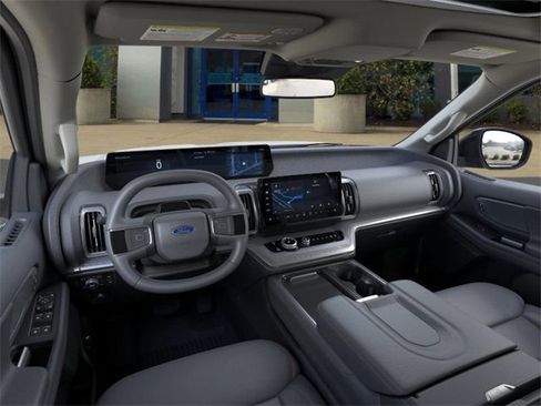 New 2025 Ford Expedition Max Active image 9