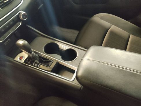 Used 2025 Nissan Altima 2.5 S FWD image 26