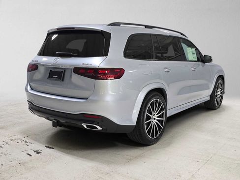 Used 2026 Mercedes-Benz GLS 450 4MATIC image 3