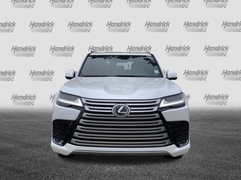 Used 2025 Lexus LX 600 4WD w/ Accessory Package (2T) image 3