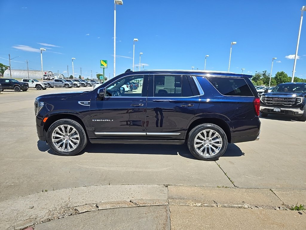 Used 2022 GMC Yukon Denali AWD/4WD image 6