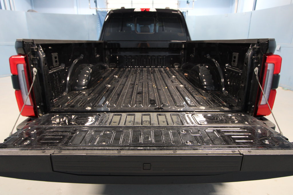 Used 2025 Ford F250 Platinum AWD/4WD image 44