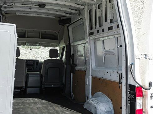 Used 2020 Nissan NV 2500 SV image 48