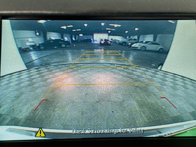 Used 2017 GMC Terrain SLE FWD image 16