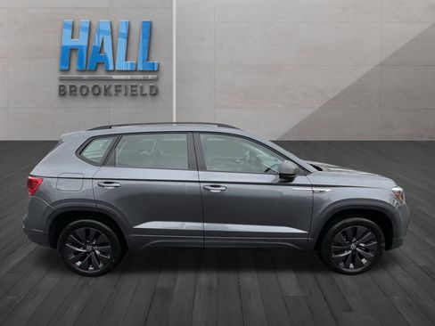 Certified 2022 Volkswagen Taos S FWD image 7