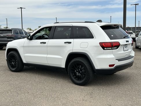 Used 2020 Jeep Grand Cherokee Limited w/ Luxury Group II image 4