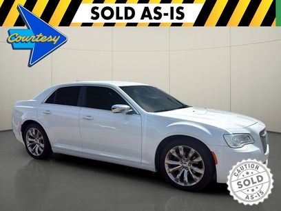 Used 2019 Chrysler 300 Touring w/ Chrome Appearance Package