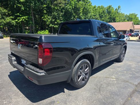 Used 2018 Honda Ridgeline Sport image 5