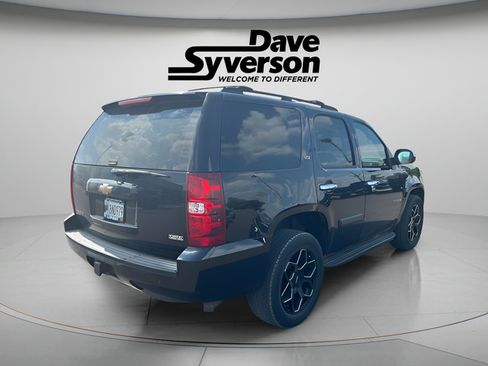 Used 2008 Chevrolet Tahoe LTZ w/ LTZ Preferred Equipment Group AWD/4WD image 4