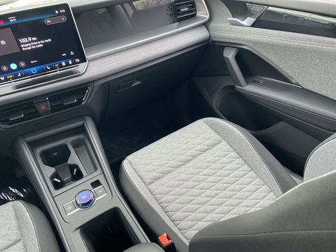 New 2026 Volkswagen Tiguan S image 12