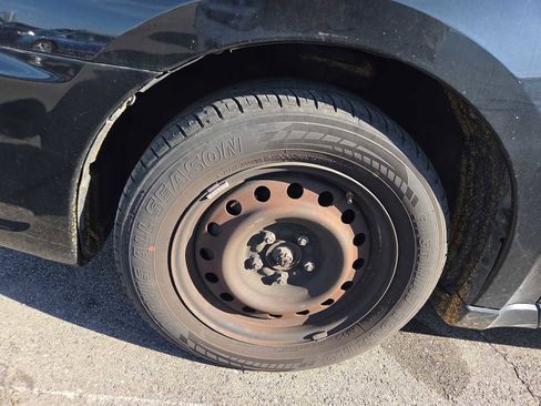 Used 2009 Mitsubishi Galant ES FWD image 7