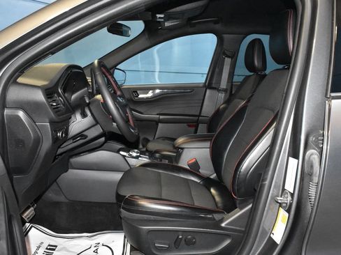 Used 2024 Ford Escape ST-Line w/ Tech Pack #1 FWD image 6