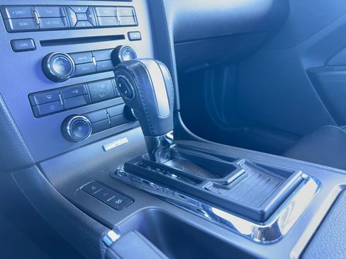 Used 2013 Ford Mustang Coupe image 14