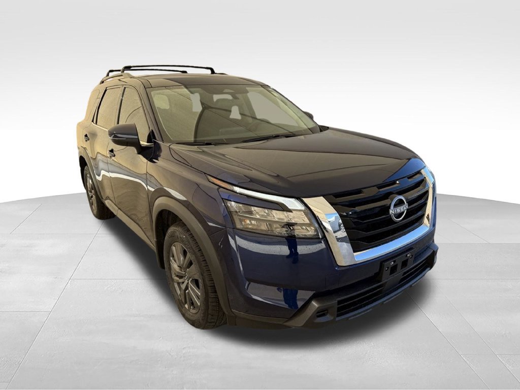 Used 2024 Nissan Pathfinder SV AWD/4WD image 8