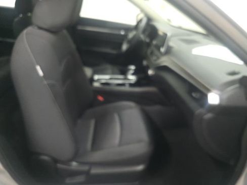 Used 2023 Nissan Altima 2.5 SV image 3