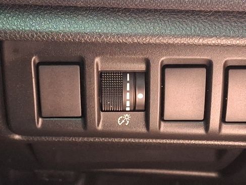 Used 2024 Subaru Outback AWD/4WD image 23