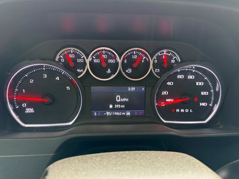 Used 2022 Chevrolet Silverado 2500 LTZ w/ LTZ Plus Package image 9