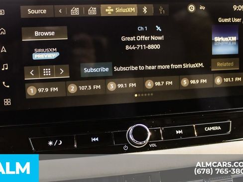 Used 2025 Mitsubishi Outlander SE image 38