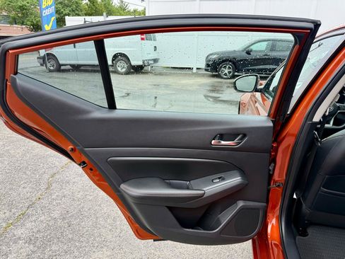 Used 2020 Nissan Altima 2.5 SR w/ Premium Package FWD image 19