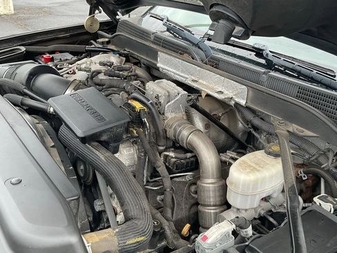 Used 2019 Chevrolet Silverado 3500 High Country w/ Duramax Plus Package image 21