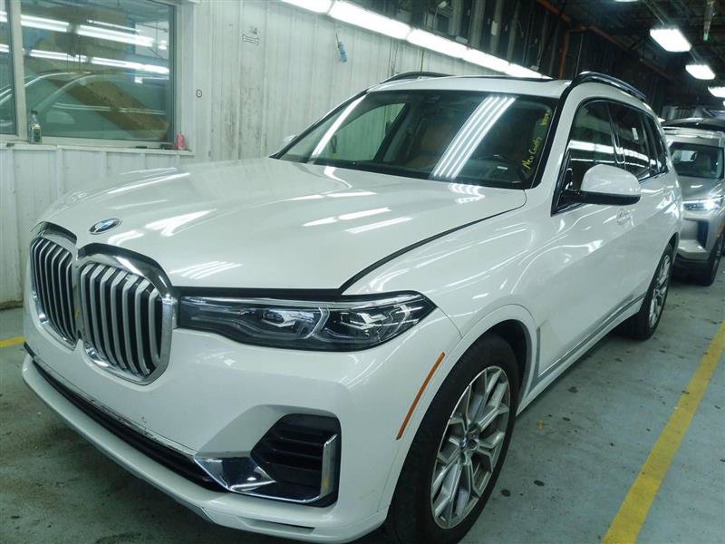 Used 2020 BMW X7 xDrive40i w/ Premium Package AWD/4WD image 4