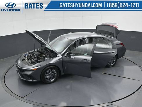 Certified 2024 Hyundai Elantra SEL FWD image 54