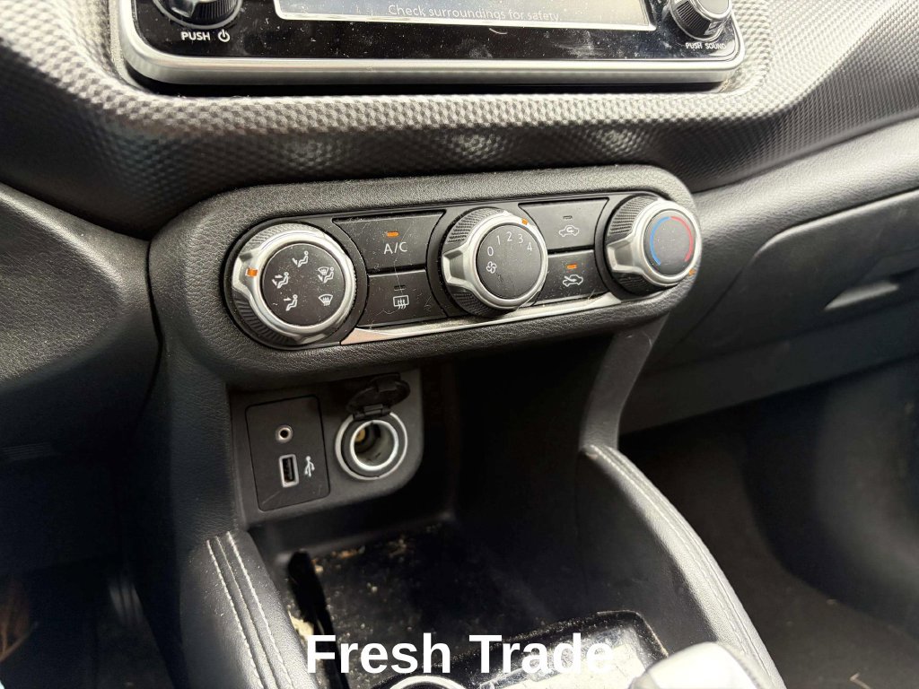 Used 2018 Nissan Kicks S FWD image 14