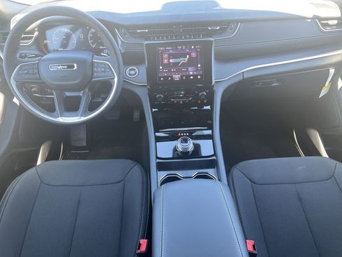 New 2025 Jeep Grand Cherokee L Laredo w/ Luxury Tech Group I image 2