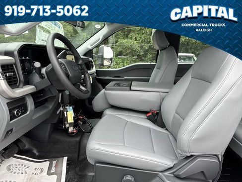 New 2025 Ford F250 XL w/ XL Chrome Package image 18