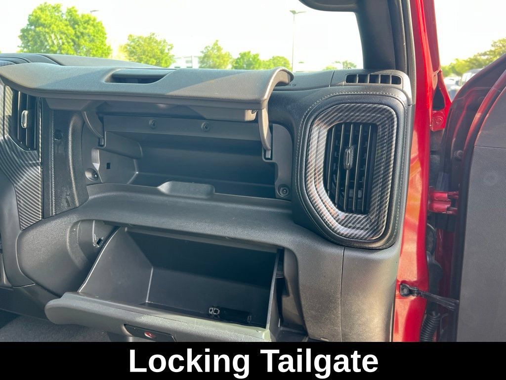 Used 2020 Chevrolet Silverado 1500 LT w/ All-Star Edition RWD image 18