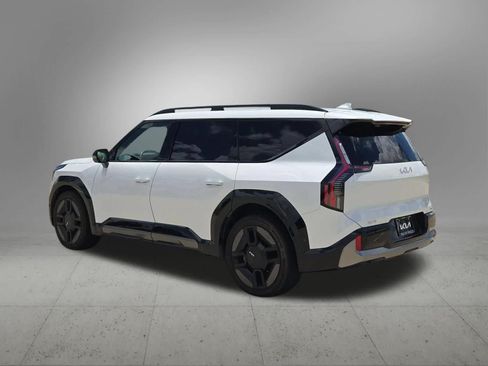 Certified 2024 Kia EV9 GT-Line AWD/4WD image 4