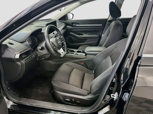 Used 2023 Nissan Altima 2.5 SV w/ SV Premium Package FWD image 13