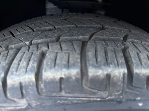 Certified 2022 Ford Edge SE w/ Black Appearance Package image 28