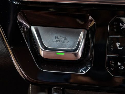 Used 2025 GMC Sierra 2500 Denali Ultimate image 23