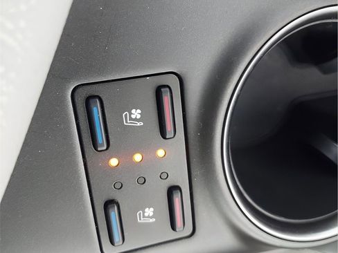 Used 2023 Toyota Camry XSE image 27