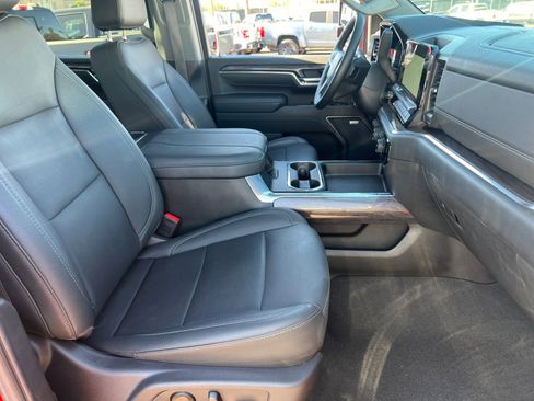 Used 2024 Chevrolet Silverado 2500 LTZ w/ LTZ Plus Package image 19