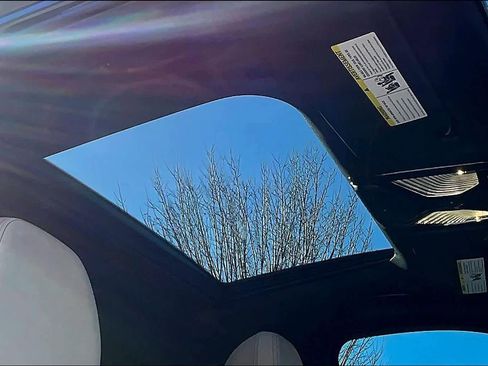 Certified 2025 BMW 330i 330i w/ Premium Package image 14