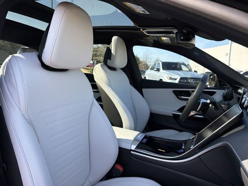 Certified 2025 Mercedes-Benz C 300 Sedan image 19