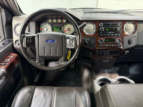 Used 2009 Ford F250 Lariat image 17