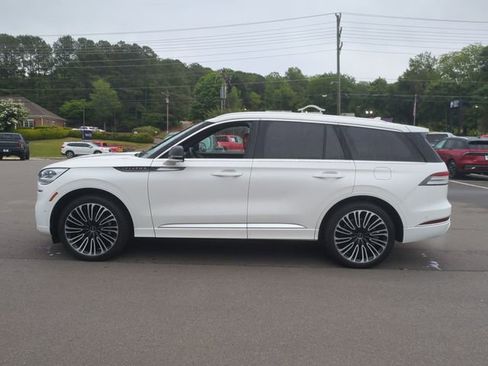 Used 2023 Lincoln Aviator Black Label w/ Class IV Trailer Tow Package AWD/4WD image 10