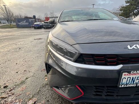 Used 2022 Kia Forte GT w/ GT Technology Package image 10