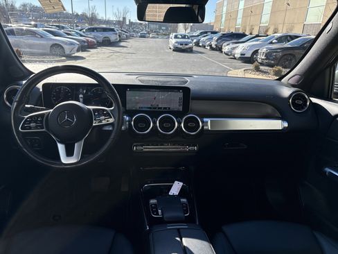 Used 2020 Mercedes-Benz GLB 250 4MATIC image 28