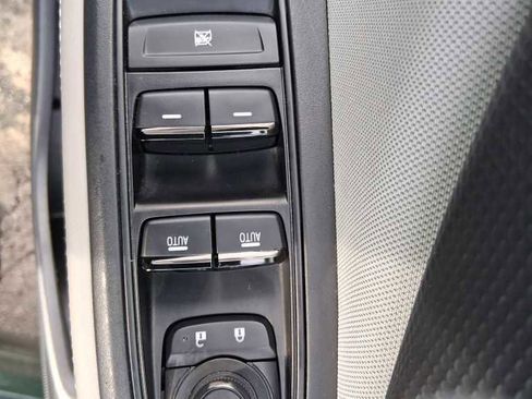 Used 2023 Subaru Forester Premium image 15