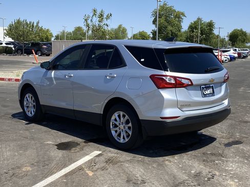 Used 2020 Chevrolet Equinox LS AWD/4WD image 22