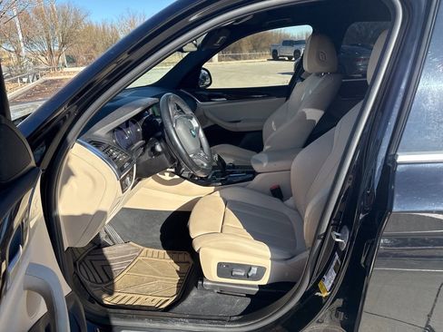 Used 2019 BMW X3 sDrive30i w/ Driving Assistance Package image 10